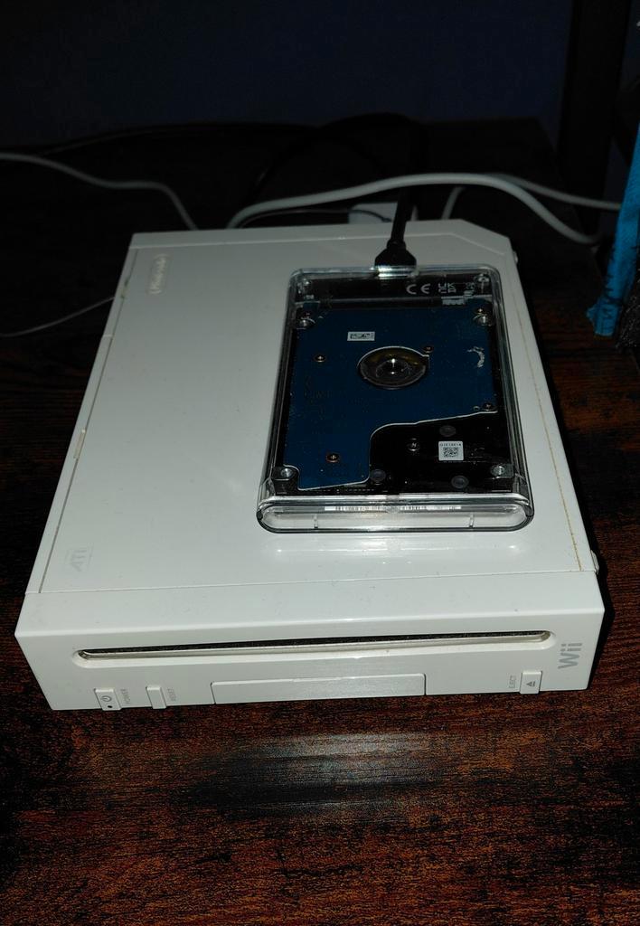 Zeer complete Nintendo Wii met 300 spelletjes., Spelcomputers en Games, Spelcomputers | Nintendo Wii, Gebruikt, Met 2 controllers