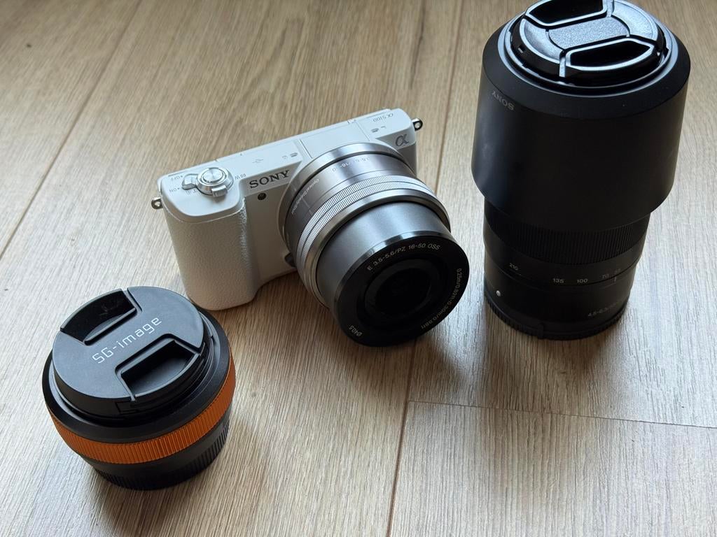 Sony a5100 16-50mm 55-210mm en 25mm f1.8 compacter dan a6000, Ophalen, Zo goed als nieuw, Sony, 24 Megapixel