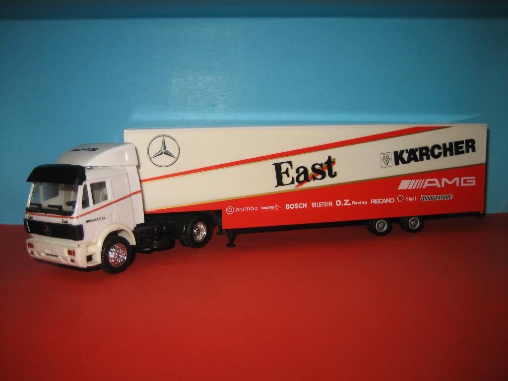East-AMG  MERCEDES met oplegger  Herpa, Ophalen of Verzenden, Zo goed als nieuw, Bus of Vrachtwagen, Herpa