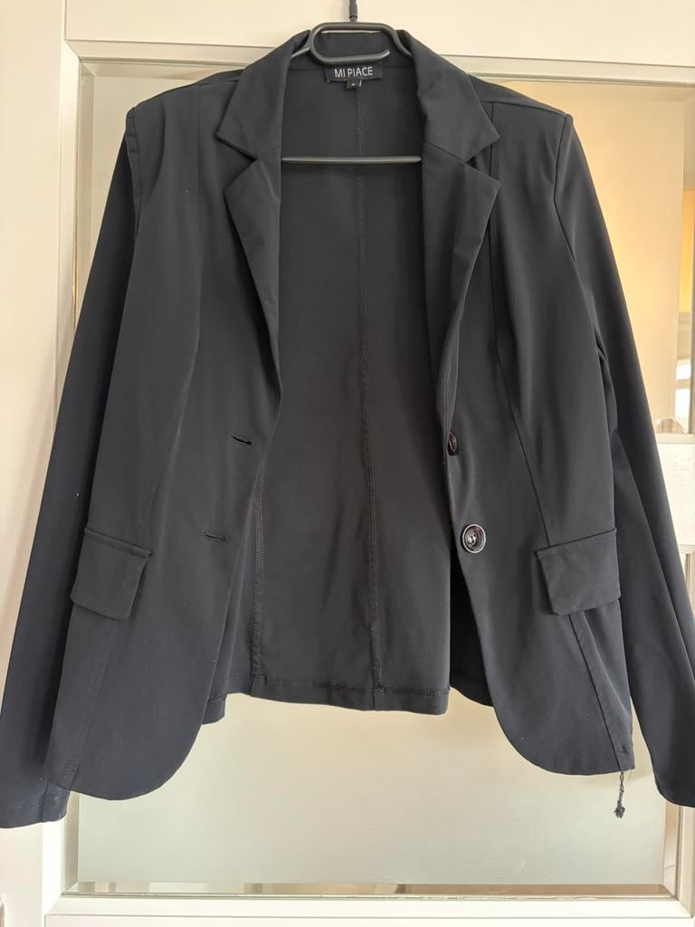 Colbert jassje ( mi piace), Ophalen of Verzenden, Zo goed als nieuw, Zwart