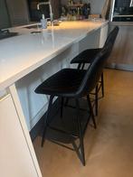 2 zwarte barkrukken - Zo goed als nieuw - Zithoogte 66 cm, Huis en Inrichting, Barkrukken, Ophalen, Met voetsteun, 60 tot 90 cm