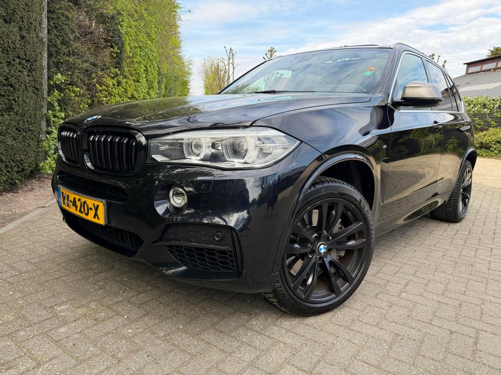 BMW X5 3.0 D M50d Xdrive AUT 2014 Zwart, Auto's, 15 km/l, 2165 kg, X5, 2993 cc