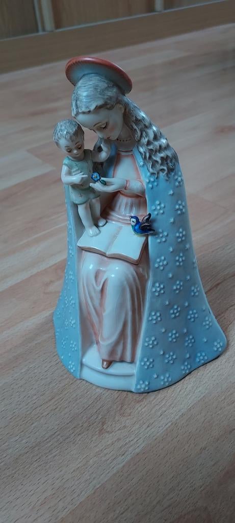Bloemen madonna  hummel, Verzamelen, Ophalen of Verzenden, Zo goed als nieuw, Hummel