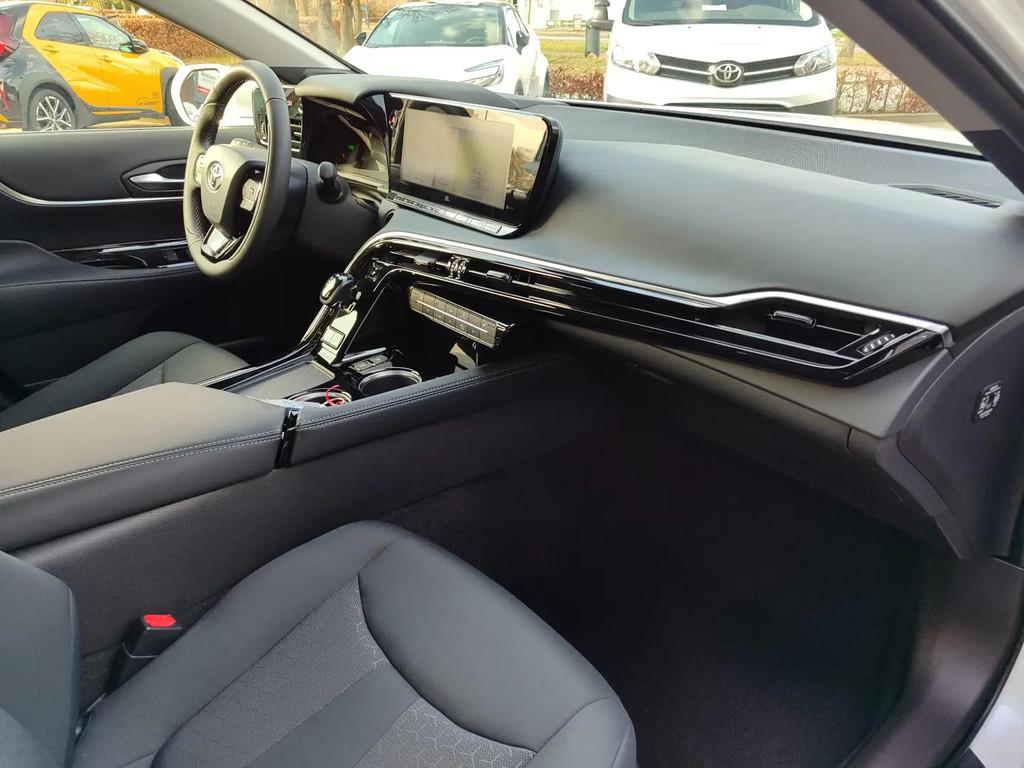 Toyota Mirai DYNAMIC € 17.900,00, Auto's, Toyota, Automaat, Stof, Gebruikt, Stoelverwarming
