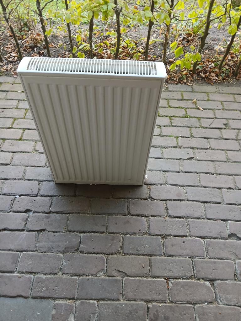 Te koop Radiator, Ophalen, 30 tot 80 cm, Radiator, Minder dan 60 cm