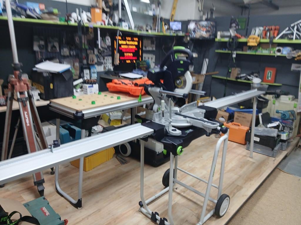 Festool Afkortzaag., Ophalen, -, -, Zo goed als nieuw