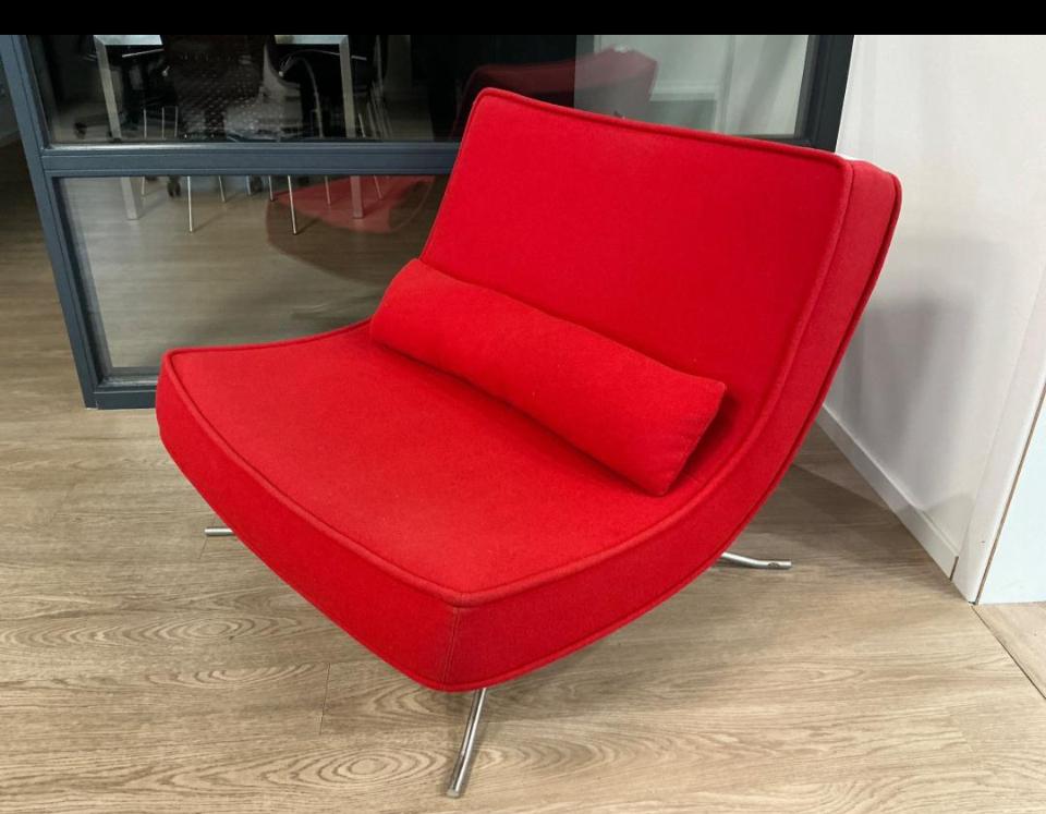 Ligne Roset pop chair , rood met kussen, Ophalen, 75 tot 100 cm, Zo goed als nieuw, Stof