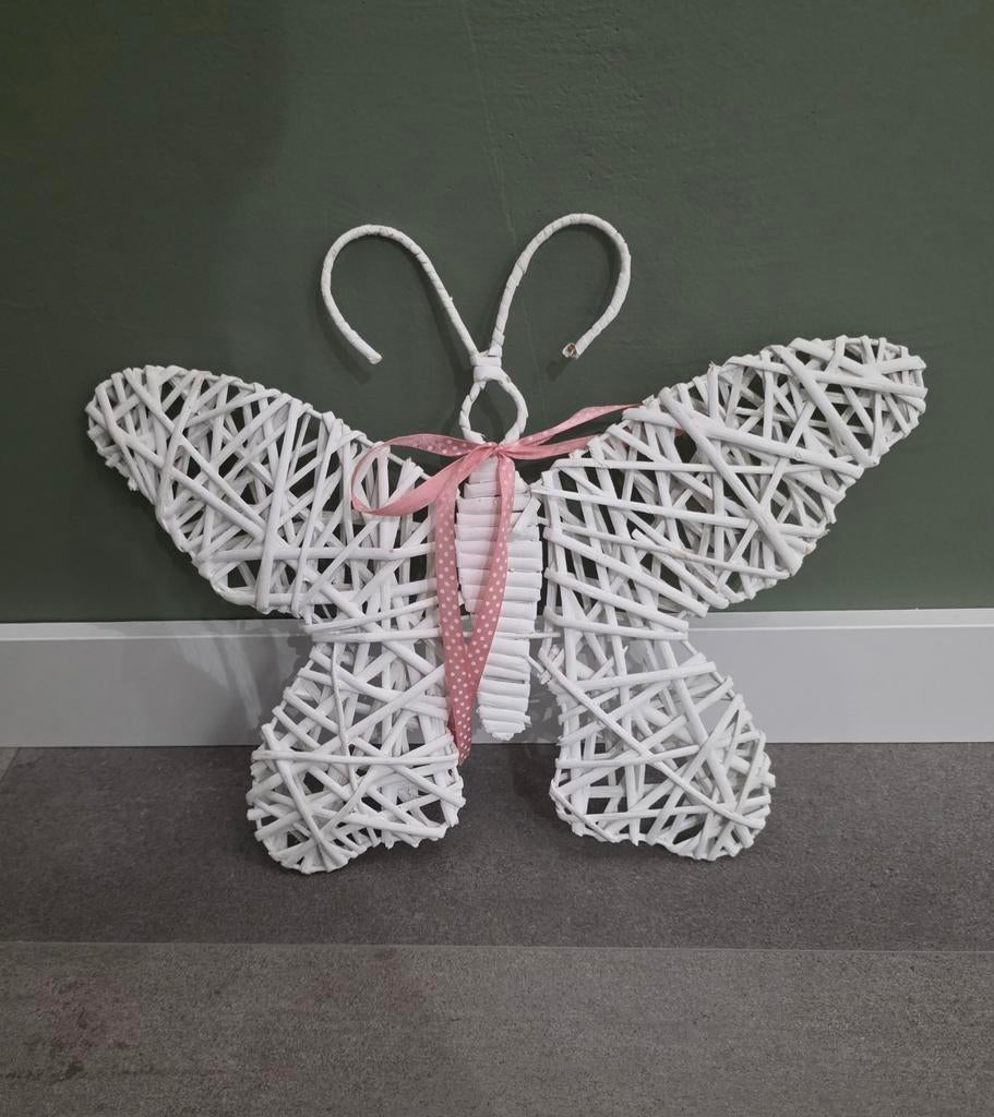 Decoratie vlinder wit met roze strik, Ophalen of Verzenden, Zo goed als nieuw