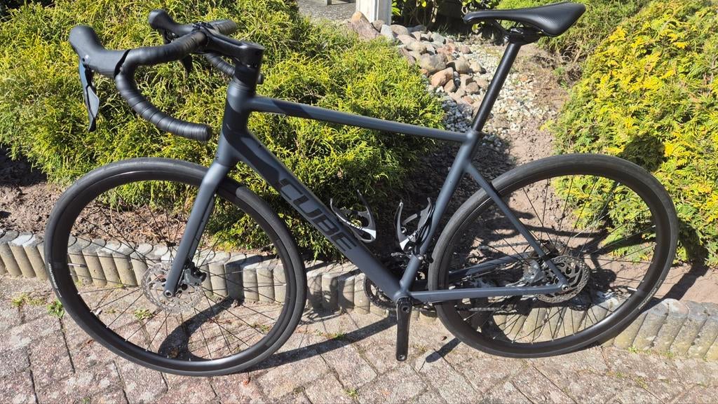 CUBE Attain Race 2025, Zo goed als nieuw, Meer dan 20 versnellingen, 53 tot 57 cm, Ophalen