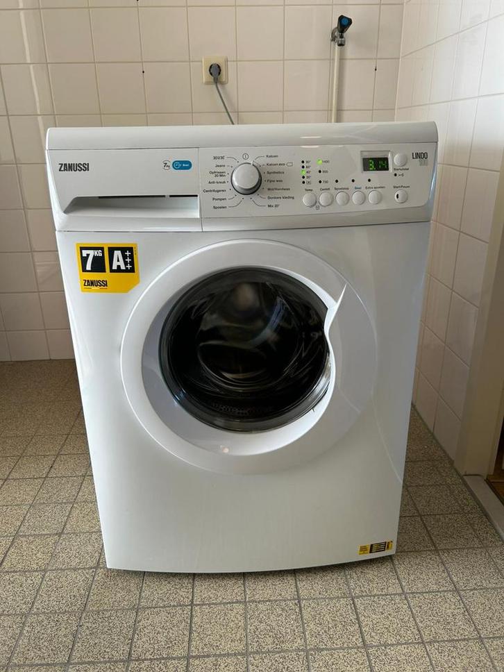 Wasmachine Zanussi Lindo 100 (7kg), Witgoed en Apparatuur, Wasmachines, Zo goed als nieuw, 6 tot 8 kg, 85 tot 90 cm, 1200 tot 1600 toeren