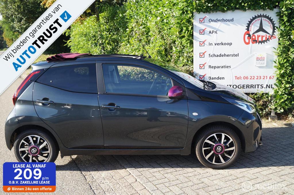 Toyota Aygo 1.0 VVT-i x-clusiv met open dak, Auto's, Toyota, Stof, Gebruikt, 4 stoelen, Bedrijf
