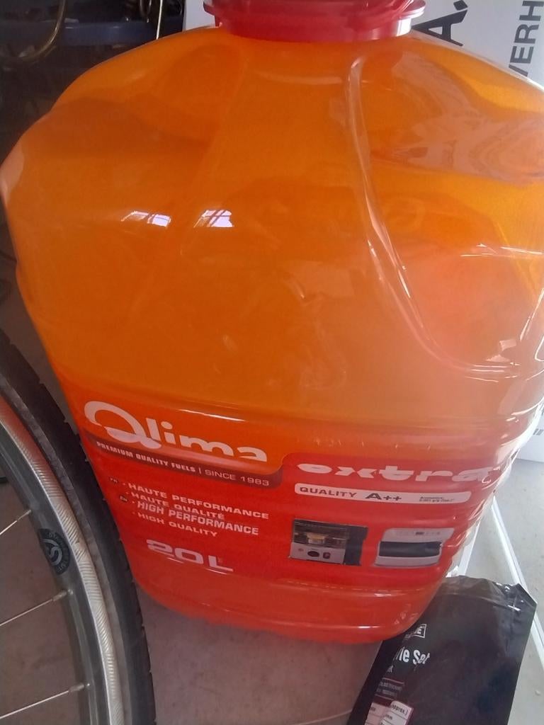 Zibro petroleumkachel met 10 liter Qlima brandstof, Ophalen, Gebruikt, Overige brandstoffen, Petroleumkachel