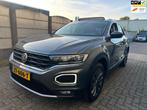 Volkswagen T-Roc 1.5 TSI Sport CLIMA/ PANO/ DIGI DASH/ LM VE, 4 cilinders, 150 pk, Leder en Stof, Origineel Nederlands