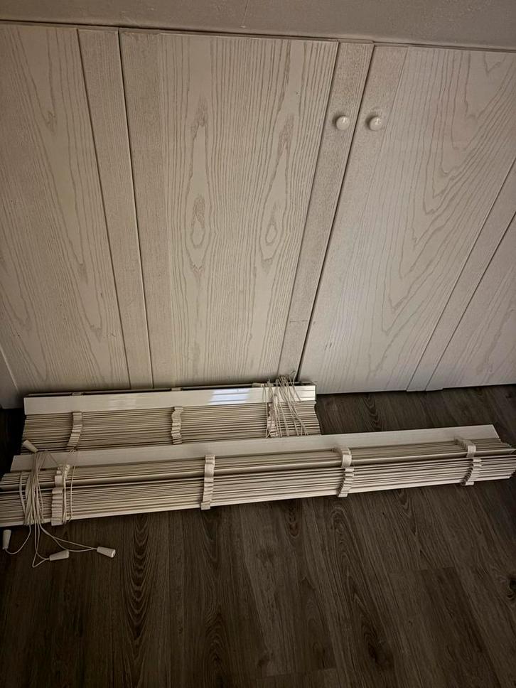 Witte houten verticale lamellen, Huis en Inrichting, Stoffering | Gordijnen en Lamellen, Gebruikt, 150 tot 200 cm, 150 tot 200 cm