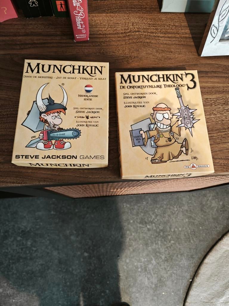 Munchkin 1 + 3, Ophalen of Verzenden, Zo goed als nieuw