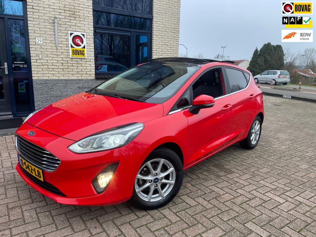 Ford Fiesta 1.0 EcoBoost Titanium- schuifdak-NL auto, Auto's, Voorwielaandrijving, Gebruikt, Euro 6, 95 pk