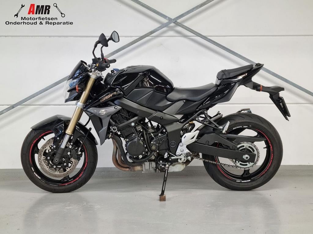 SUZUKI GSR 750 ABS (bj 2014), Motoren, Motoren | Suzuki, SUZUKI, 4 cilinders, Motorrijbewijs A, Bedrijf