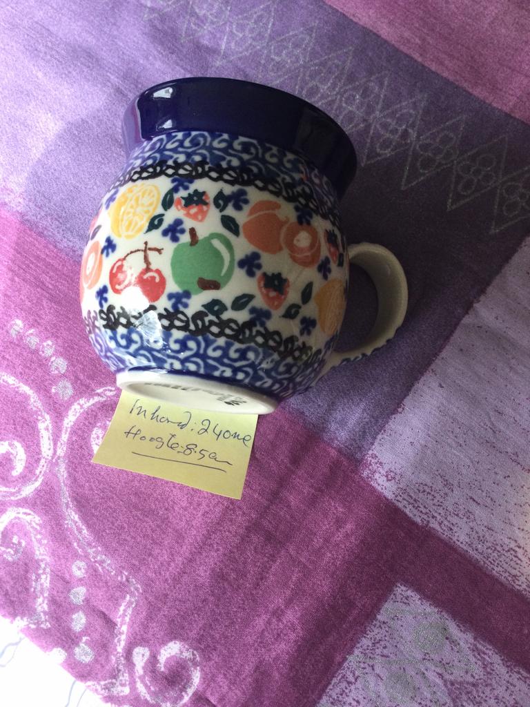 Bunzlau Unikat boeren bollemok.Nieuw. Inhoud 240 ml, H8,5 cm, Keramiek, Nieuw, Ophalen of Verzenden, Overige stijlen