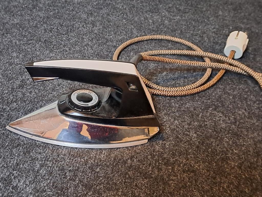 Te koop goedwerkend strijkijzer, Ophalen of Verzenden