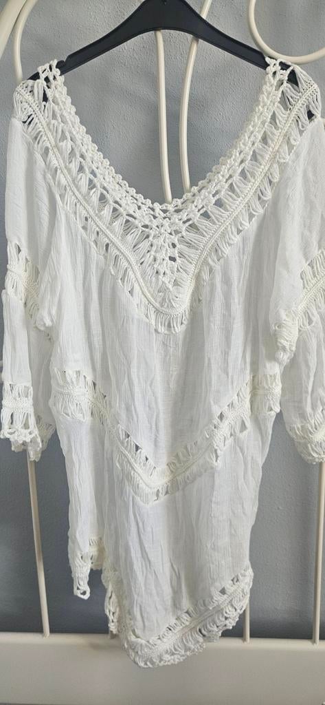 Witte blouse met gehaakte details en lange mouwen, Kleding | Dames, Tops, Maat 38/40 (M), Wit, Ophalen of Verzenden, Lange mouw