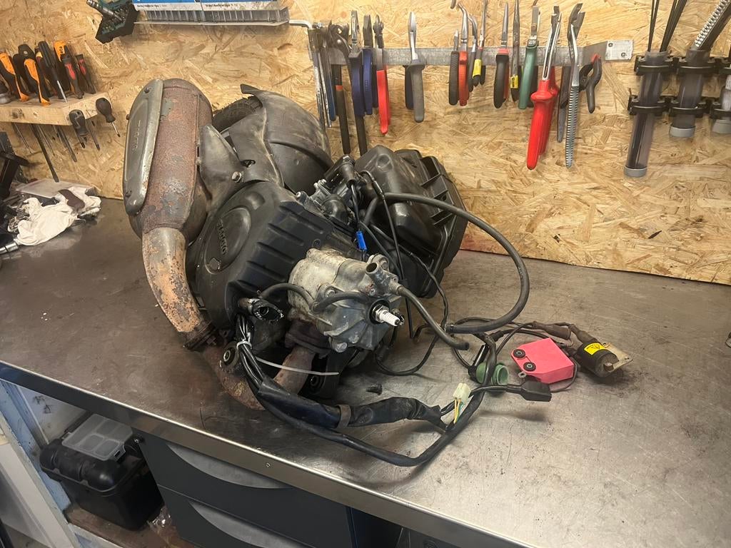 Piaggio hexagon 150cc motorblok plug and play met papieren, Ophalen of Verzenden