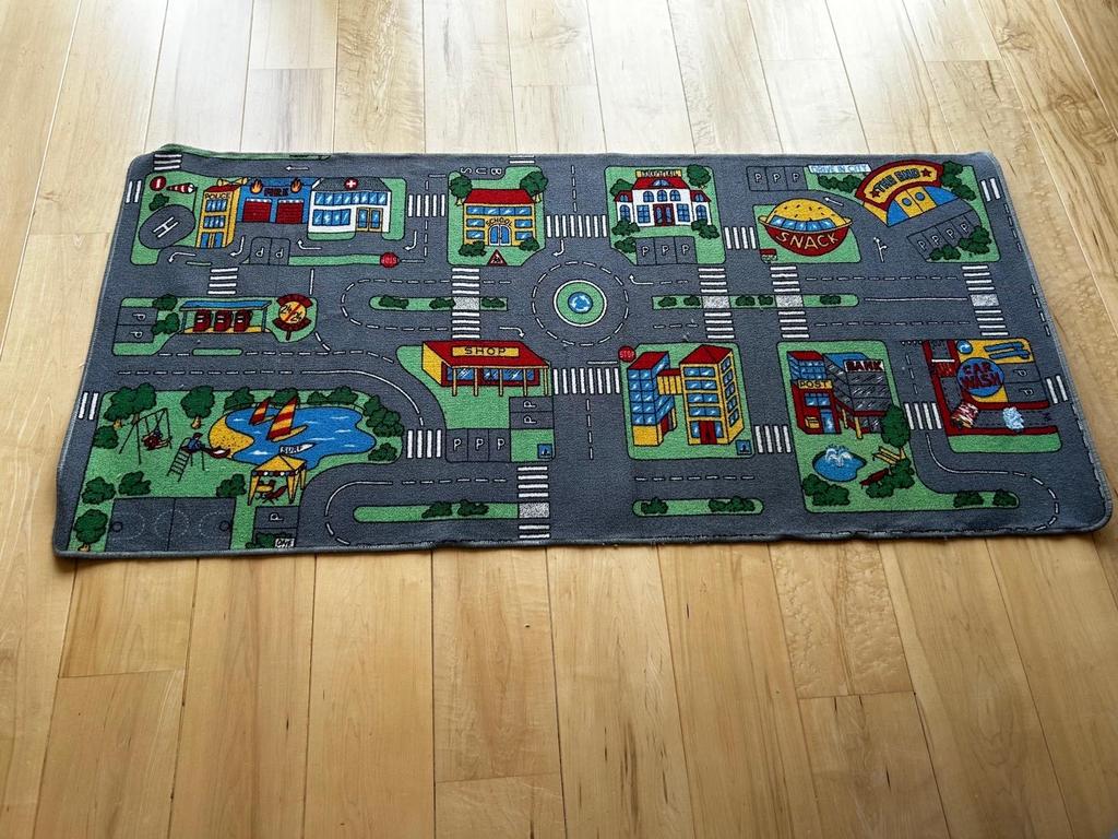 Autospeelkleed met wegen en gebouwen, Ophalen, Gebruikt