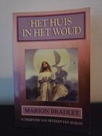 Het Huis in het Woud - Marion Bradley, Ophalen of Verzenden, Gelezen, Marion Bradley, Nederland