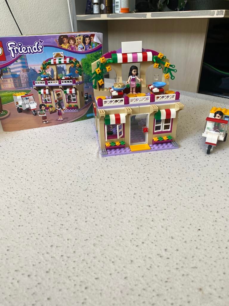 Lego Friends Heartlake Pizzeria (41311) - bijna compleet, Gebruikt, Lego, Friends, Ophalen of Verzenden