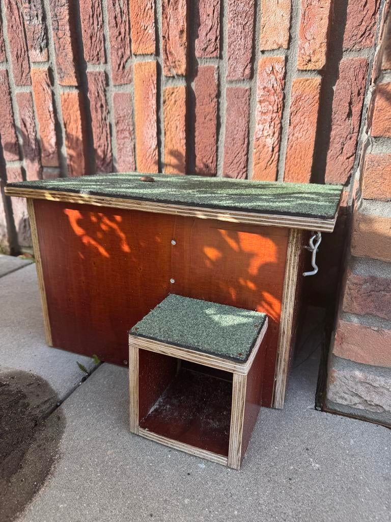 Egelhuisje, Ophalen of Verzenden, Zo goed als nieuw