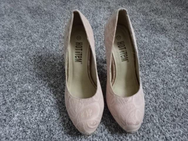 Pumps / schoenen met kant over de gehele schoen / maat 36, Hot Item, Schoenen met lage hakken, Nieuw, Ophalen of Verzenden