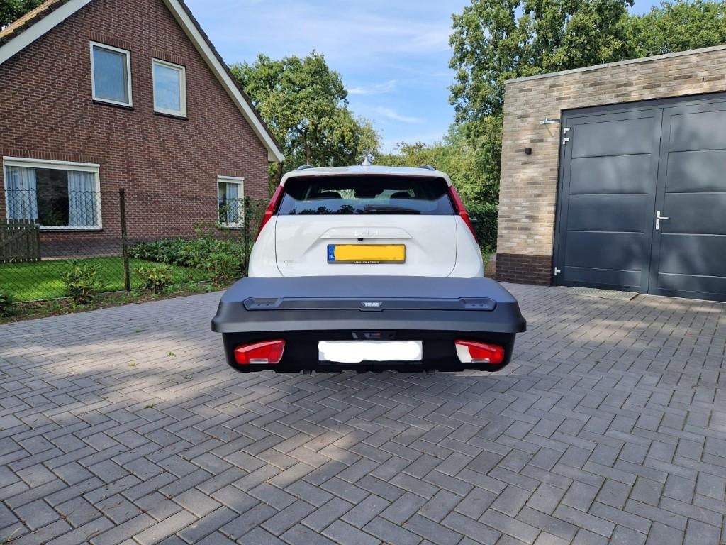 Te huur: Thule Arcos Black trekhaakkoffer 400l, Ophalen, Zo goed als nieuw