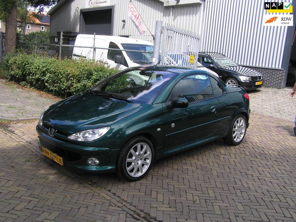 Peugeot 206 CC 2.0-16V Roland Garros nap airco nieuwe apk, Auto's, 136 pk, Gebruikt, Beige, 4 cilinders