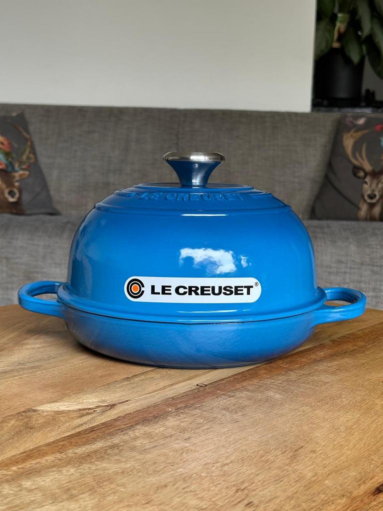 Le Creuset gietijzeren broodpan 24 cm – Marseille, Ophalen of Verzenden, Zo goed als nieuw, Gietijzer, Koekenpan of Braadpan