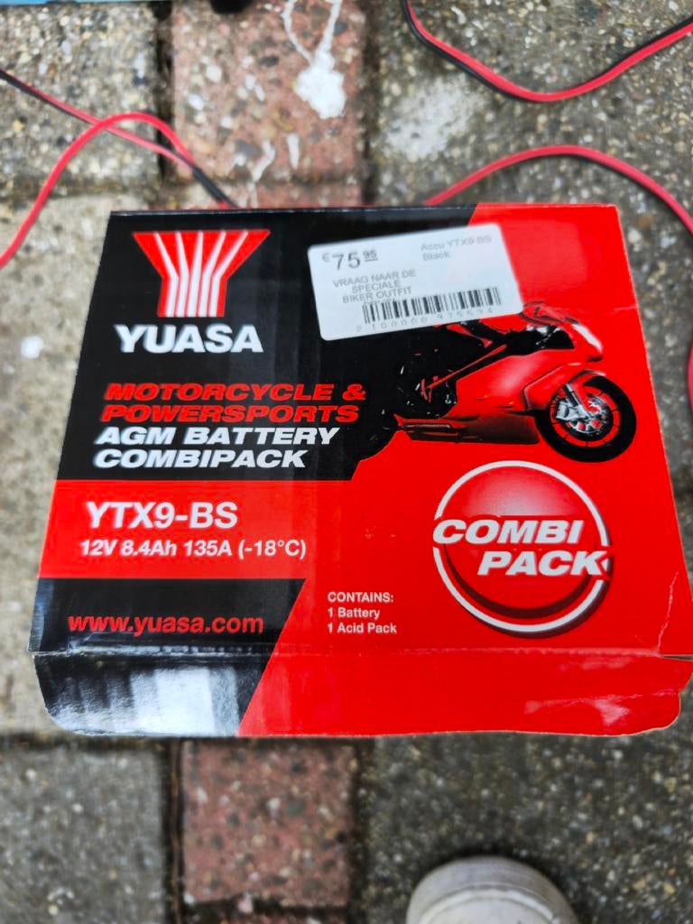 Yuasa YTX9-BS motor accu, Ophalen