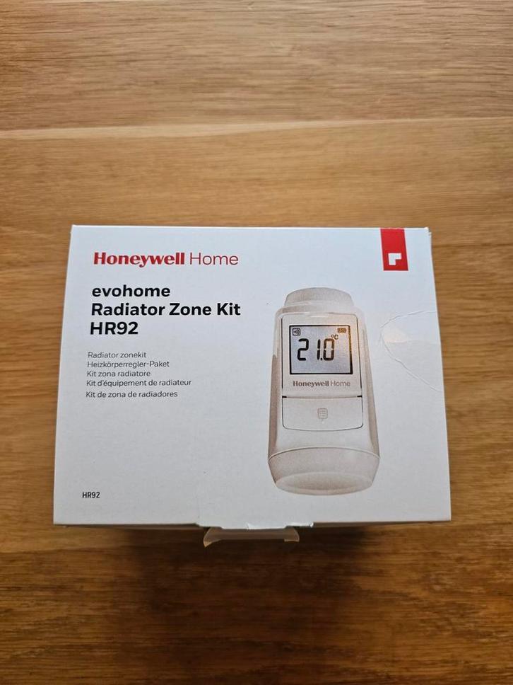 Honeywell Home evohome Radiator Zone Kit HR92, Doe-het-zelf en Verbouw, Thermostaten, Zo goed als nieuw, Slimme thermostaat, Ophalen of Verzenden