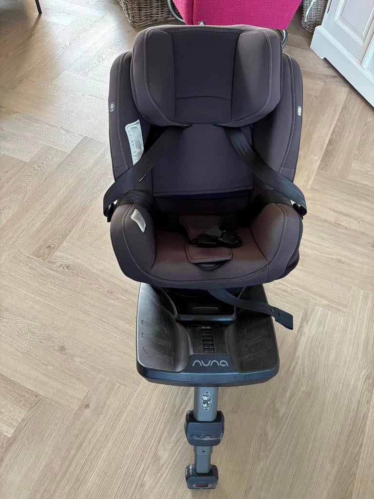 Nuna Rebl Plus 360 graden draaibare autostoel, 0 t/m 18 kg, Verstelbare rugleuning, Zo goed als nieuw, Isofix