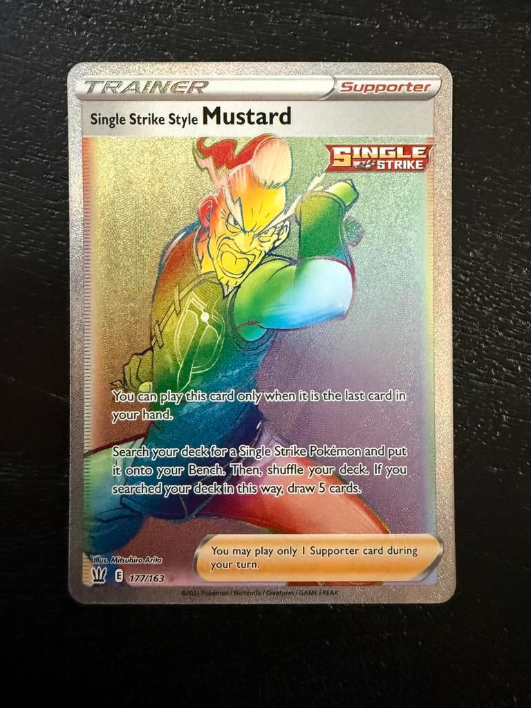 Single Strike Style Mustard 177 pokemonkaart, Ophalen of Verzenden, Zo goed als nieuw