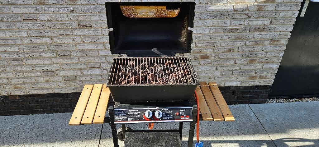 Gasbarbeque met Lavastenen, Ophalen, Gebruikt, Landmann