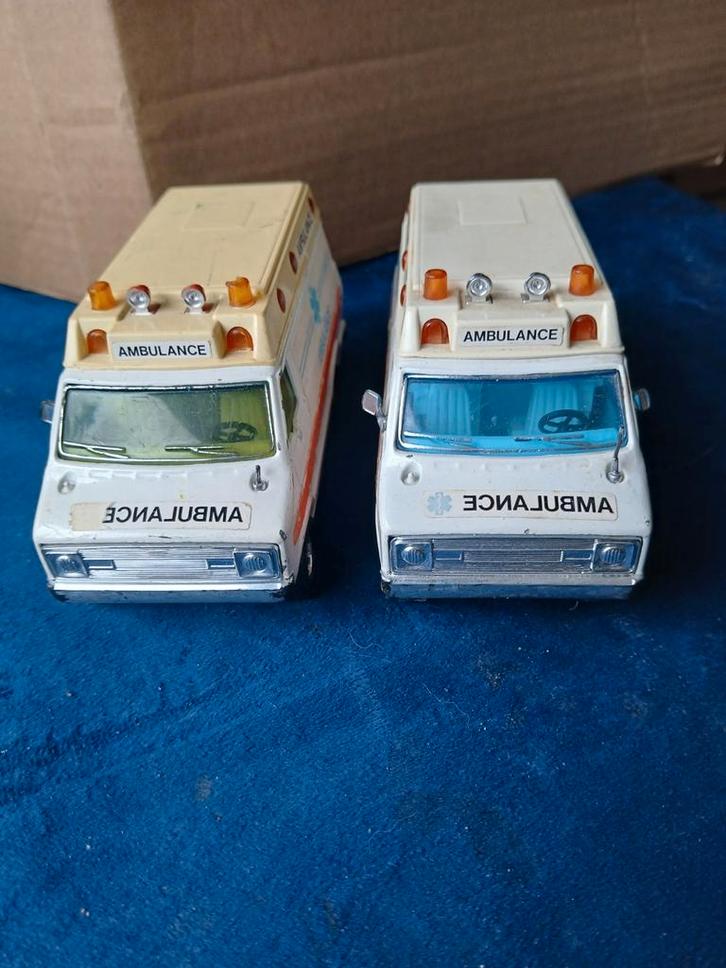 Matchbox Superkings.  Ambulance Dodge vanaf:, Verzamelen, Speelgoed, Zo goed als nieuw, Ophalen of Verzenden