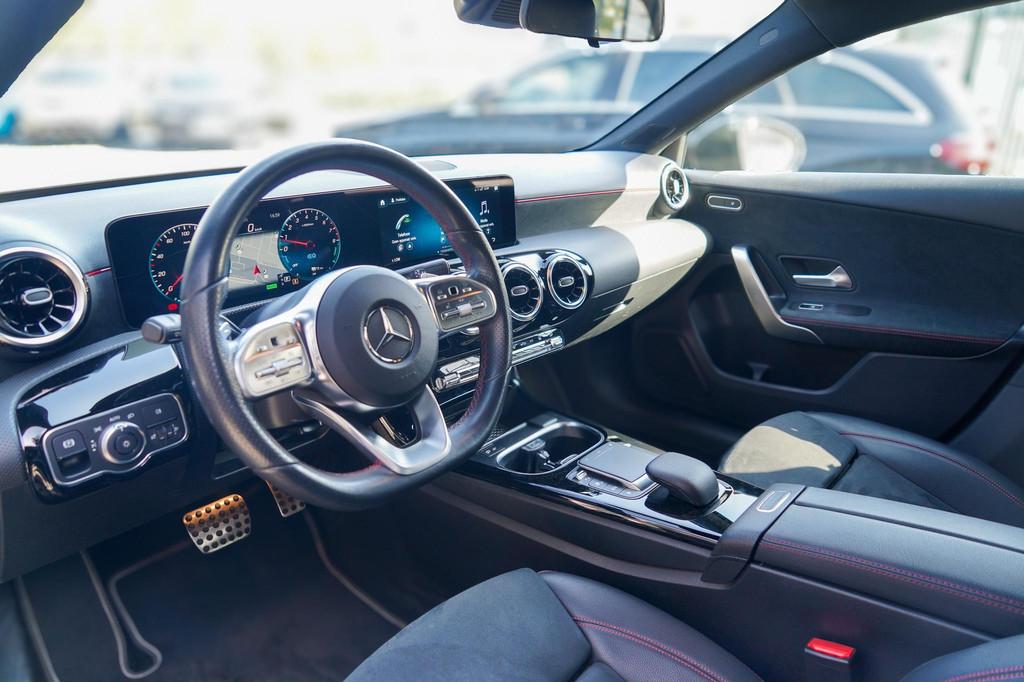 Mercedes-Benz A-klasse 250 e Business Solution AMG Limited, Stof, Gebruikt, 4 cilinders, 16 kWh