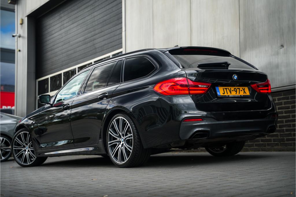 BMW 5 Serie Touring 540i xDrive 340 pk High Executive /BTW-A, Automaat, Verwarming stoelen achter, Gebruikt, Zwart