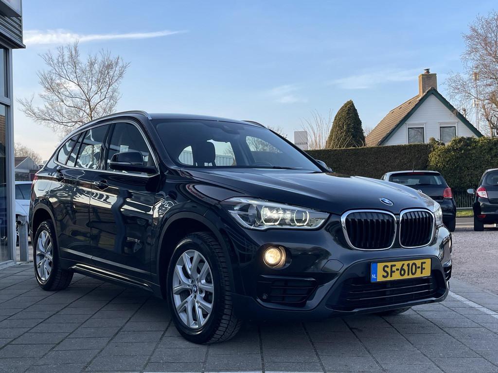 BMW X1 sDrive18d Corporate Lease Executive Automaat / Groot, Auto's, BMW, Stof, Euro 6, 4 cilinders, 1445 kg