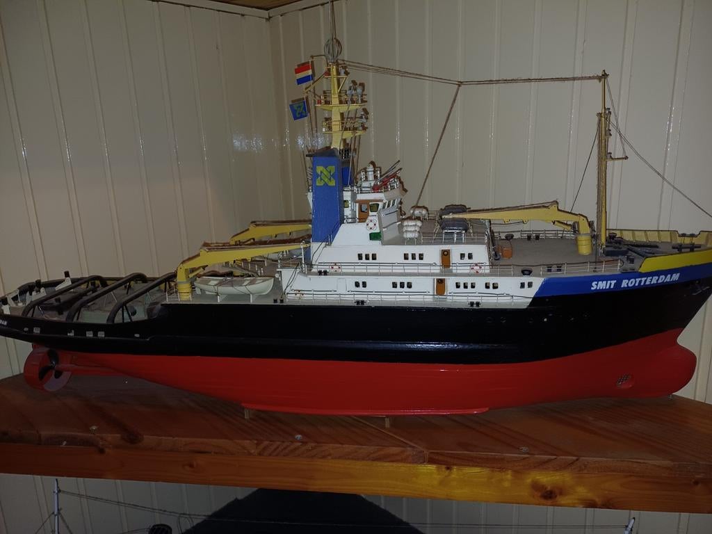 Gedetailleerd model van de Smit Rotterdam sleepboot, Hobby en Vrije tijd, Ophalen, Zo goed als nieuw, Groter dan 1:32, Overige merken