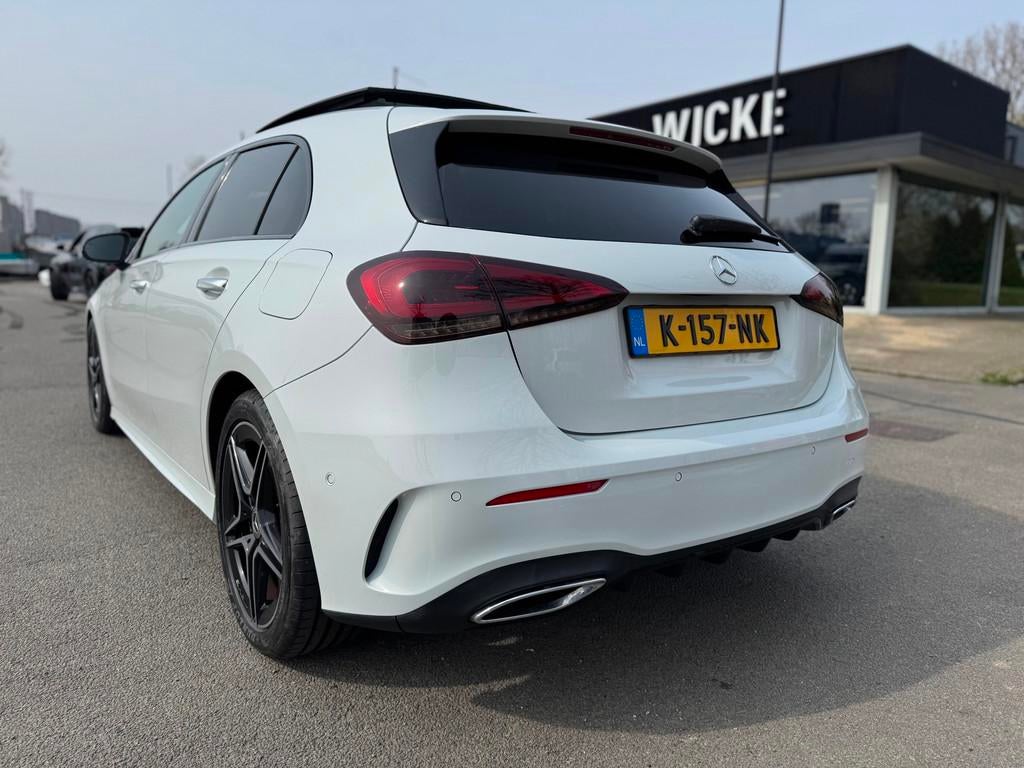 Mercedes-Benz A-klasse 180 AMG 2021 Panorama Sfeerver. Memor, Auto's, Mercedes-Benz, 136 pk, Gebruikt, 4 cilinders, Wit