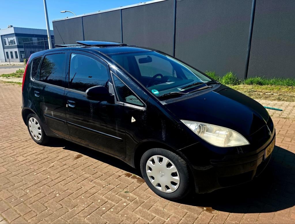 Mitsubishi Colt 1.5 CZ5 2006 Zwart, Auto's, Mitsubishi, Voorwielaandrijving, 970 kg, Stof, 40 €/maand