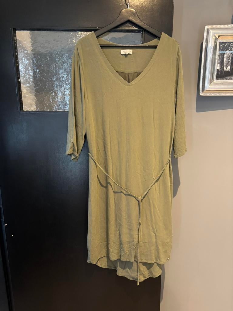 Zusss jurk maat xl 42, Kleding | Dames, Maat 42/44 (L), Ophalen of Verzenden, Zo goed als nieuw, Boven de knie