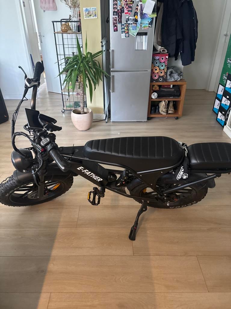 E-Father V8 Fatbike C80 Black special edition