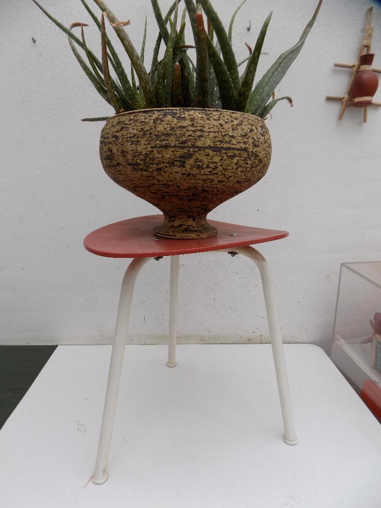 Krukje voorgevormde zitting jaren 60 hout metaal vintage, Huis en Inrichting, Ophalen of Verzenden, Gebruikt