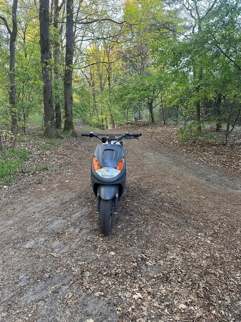 Vivacity 50cc, Fietsen en Brommers, Scooters | Peugeot, Zo goed als nieuw, Vivacity, Maximaal 45 km/u, Benzine, Ophalen