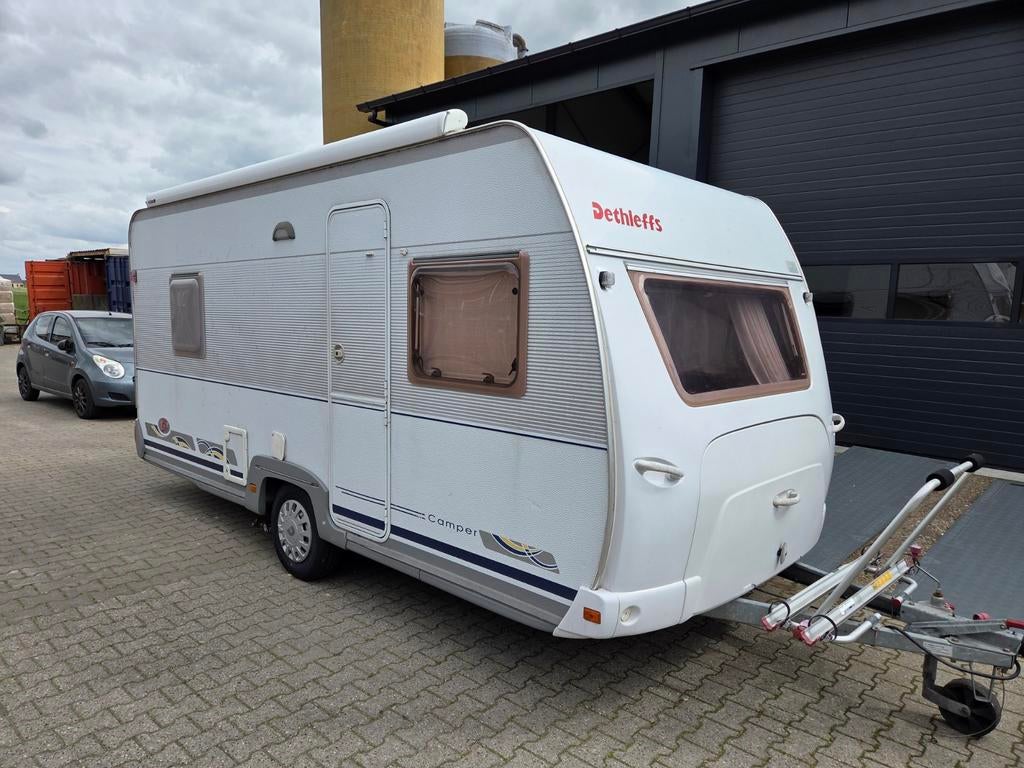 Dethleff 450 ,bj 2001 ,mover ,luifel,frans bed, Schokbreker, Omvormbare zithoek, Rondzit, 750 - 1000 kg